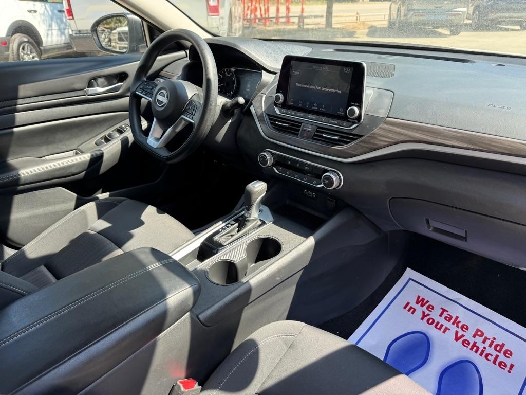 Nissan Altima 2.5 SV 2025