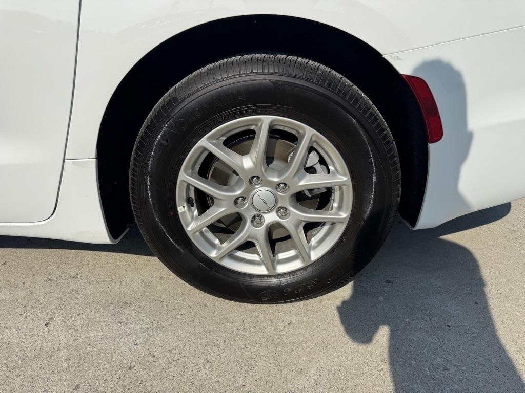Chrysler Pacifica Select 2027
