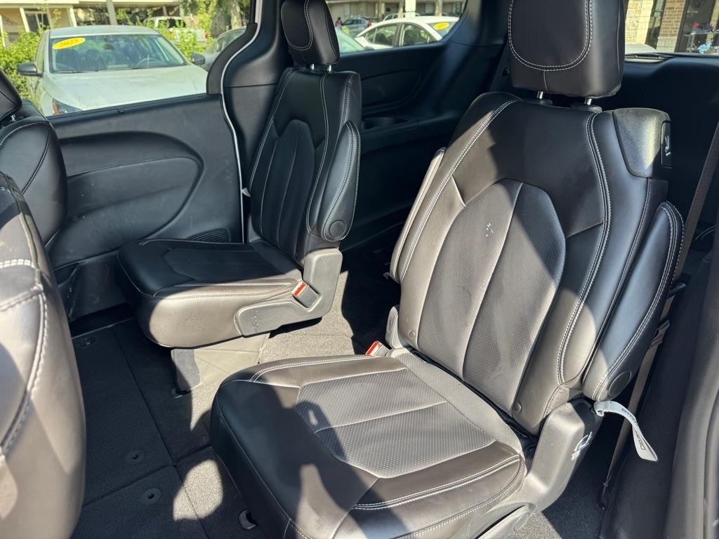 Chrysler Pacifica Select 2027