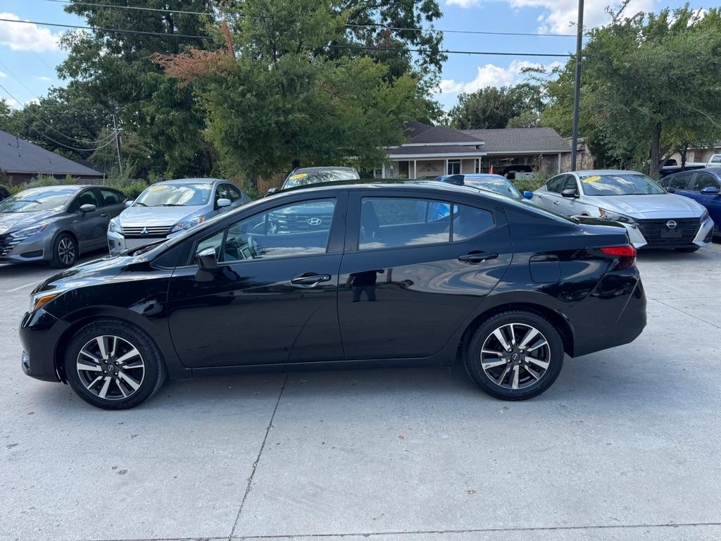 Nissan Versa SV 2025