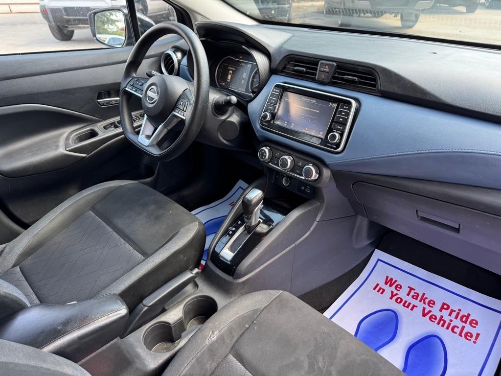 Nissan Versa SV 2025