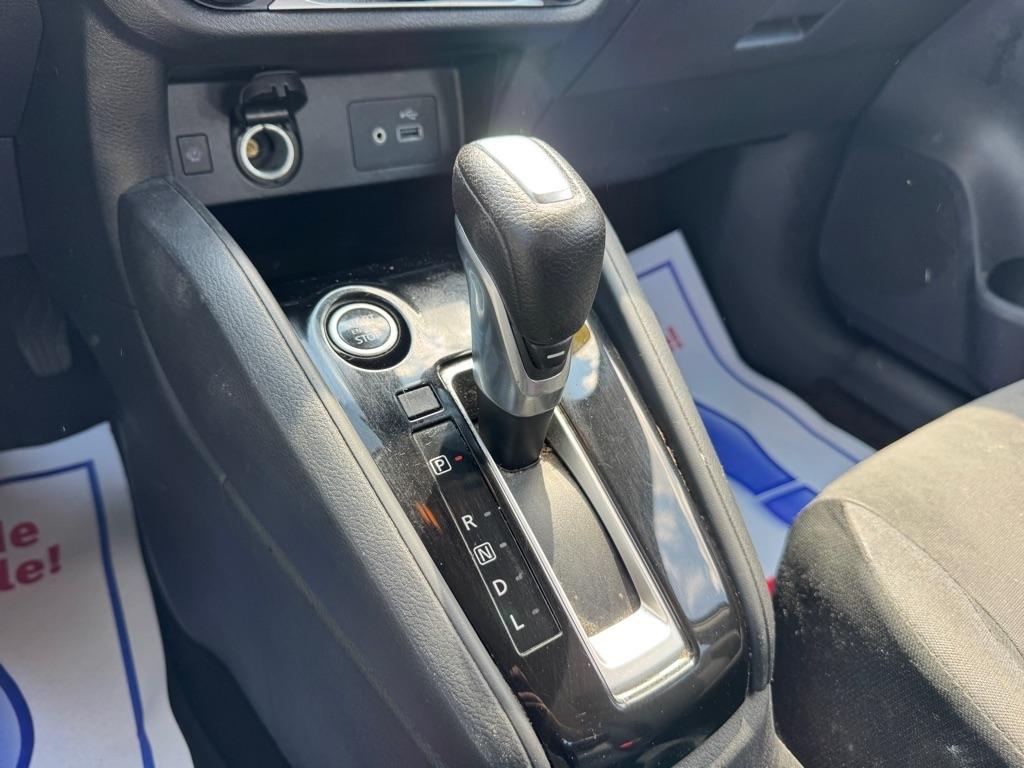 Nissan Versa SV 2025