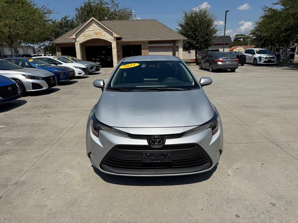 Toyota Corolla LE 2025
