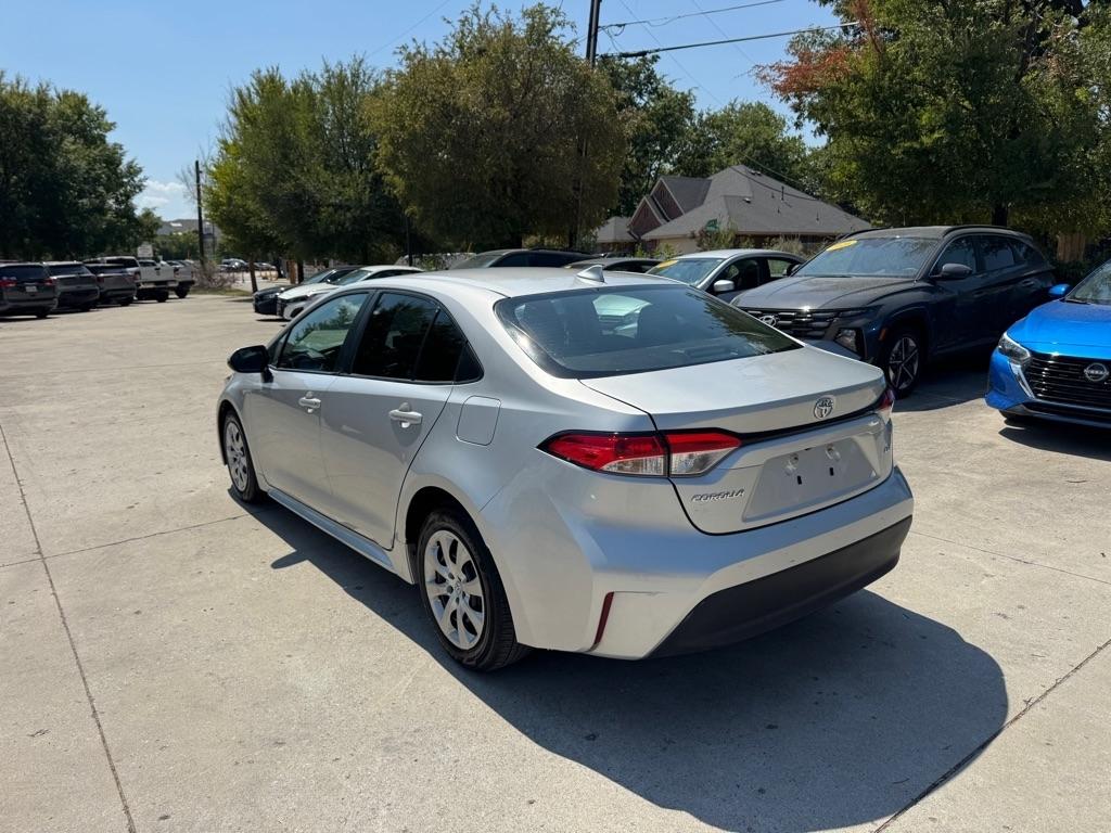 Toyota Corolla LE 2025