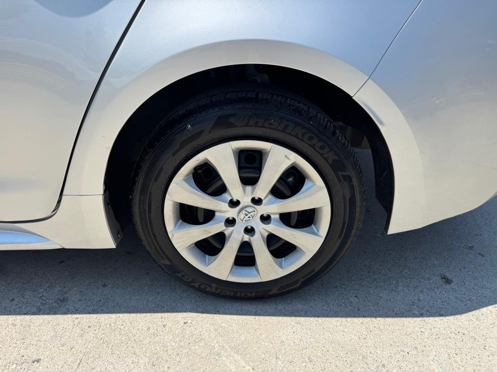 Toyota Corolla LE 2025