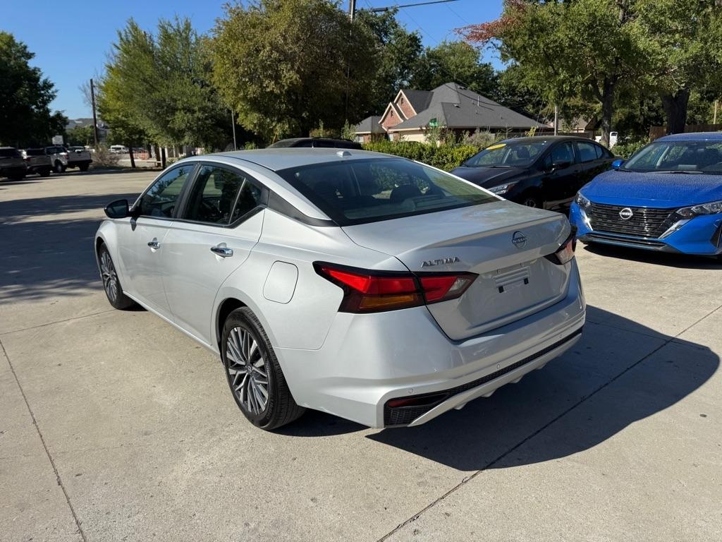 Nissan Altima 2.5 SV 2025