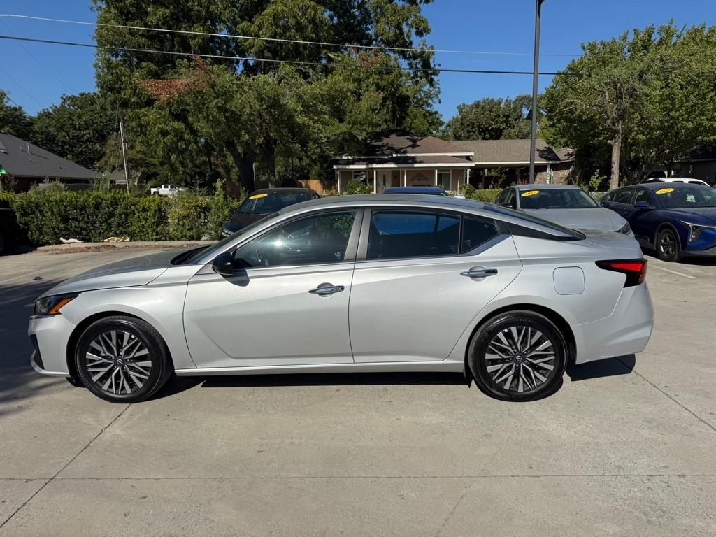 Nissan Altima 2.5 SV 2025