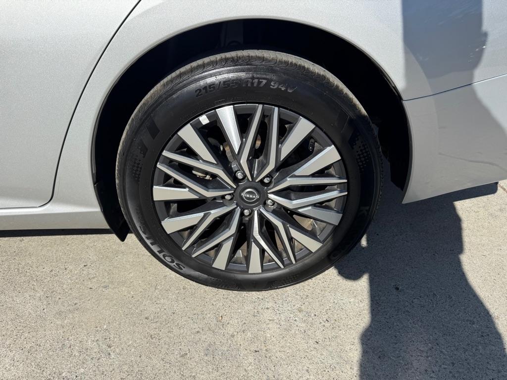 Nissan Altima 2.5 SV 2025