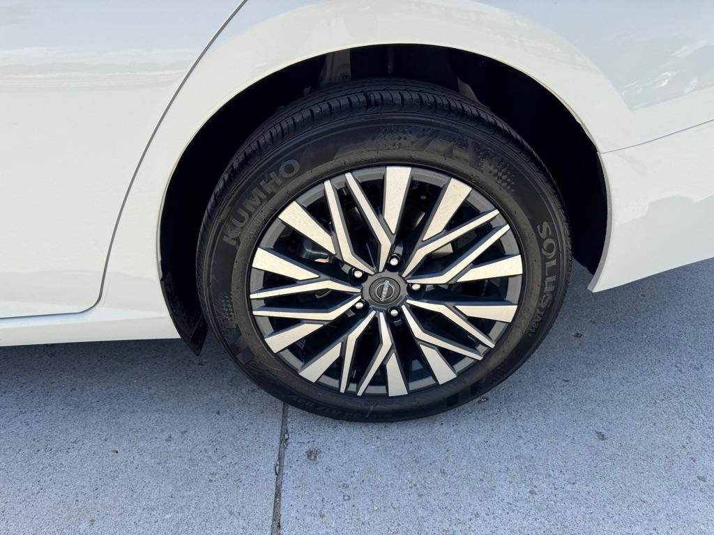 Nissan Altima 2.5 SV AWD 2025