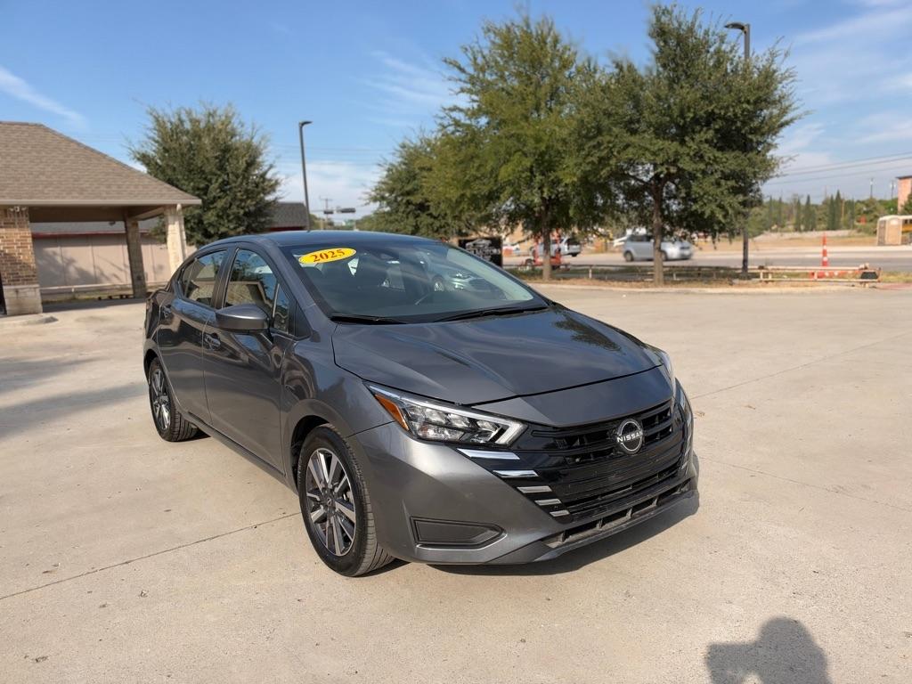 Nissan Versa SV 2025
