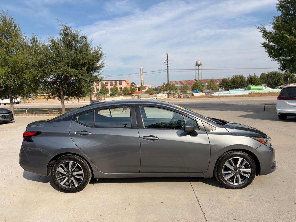 Nissan Versa SV 2025