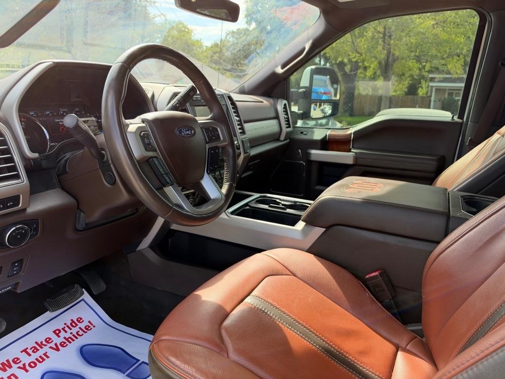 Ford F-250 SD Platinum Crew Cab 4WD 2020
