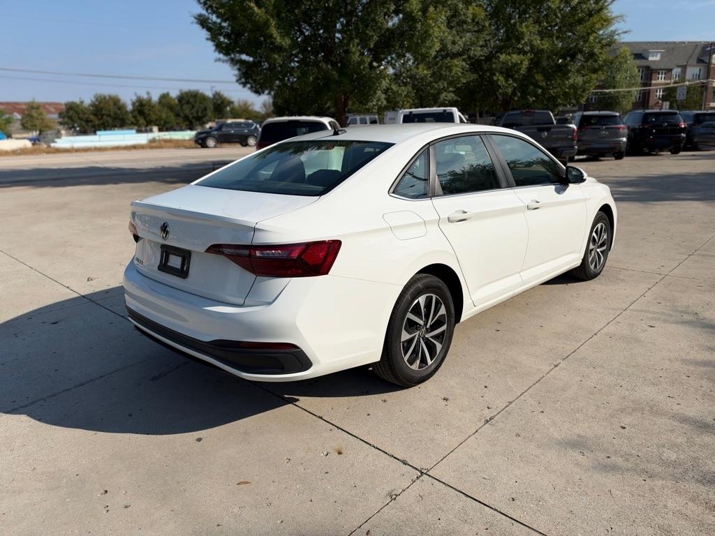 Volkswagen Jetta S 2024