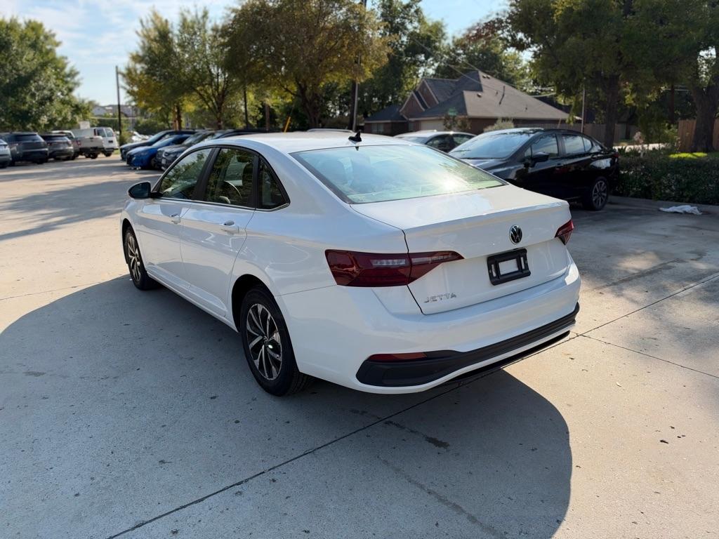 Volkswagen Jetta S 2024