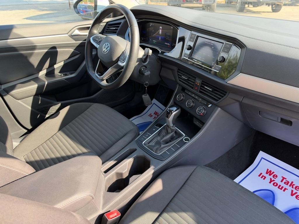 Volkswagen Jetta S 2024