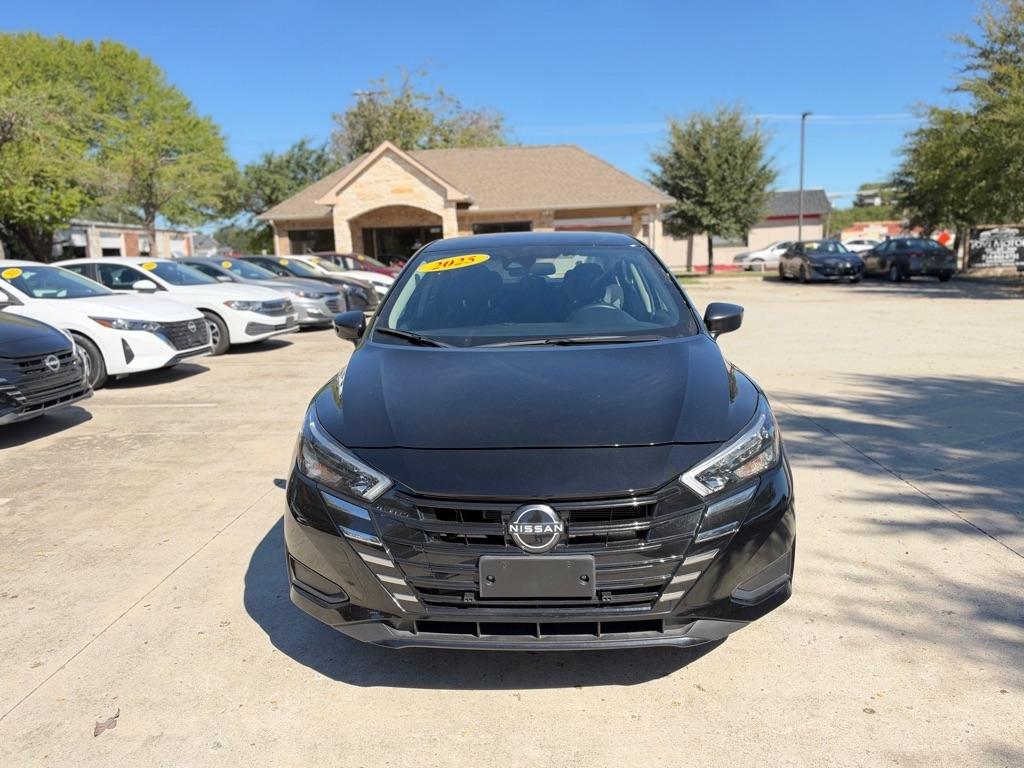 Nissan Versa S CVT 2025