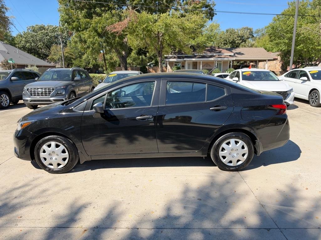 Nissan Versa S CVT 2025