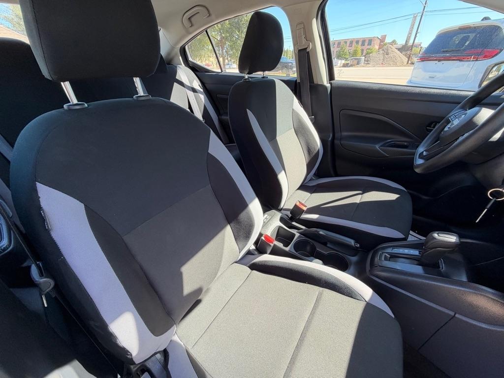 Nissan Versa S CVT 2025