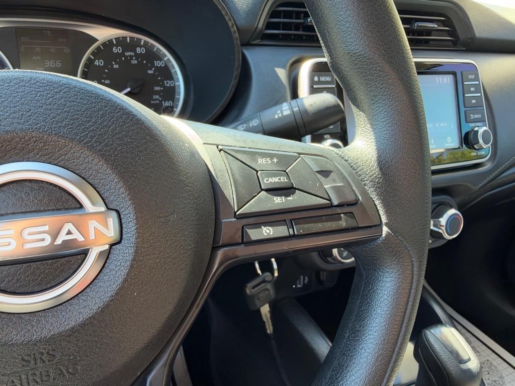 Nissan Versa S CVT 2025