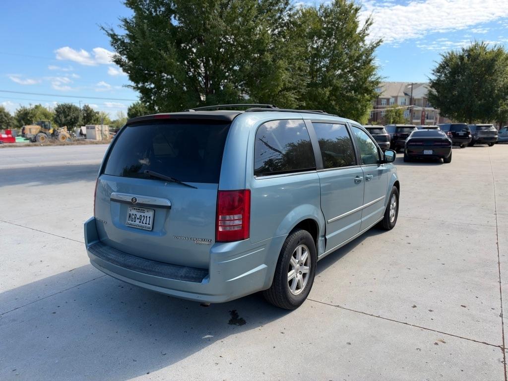 Chrysler Town & Country Touring 2010