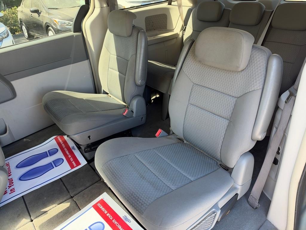 Chrysler Town & Country Touring 2010