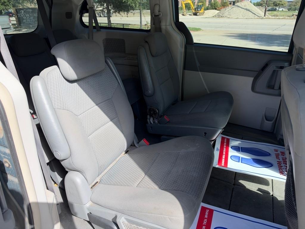 Chrysler Town & Country Touring 2010
