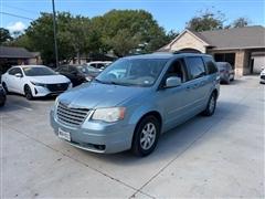 2010 Chrysler Town & Country 
