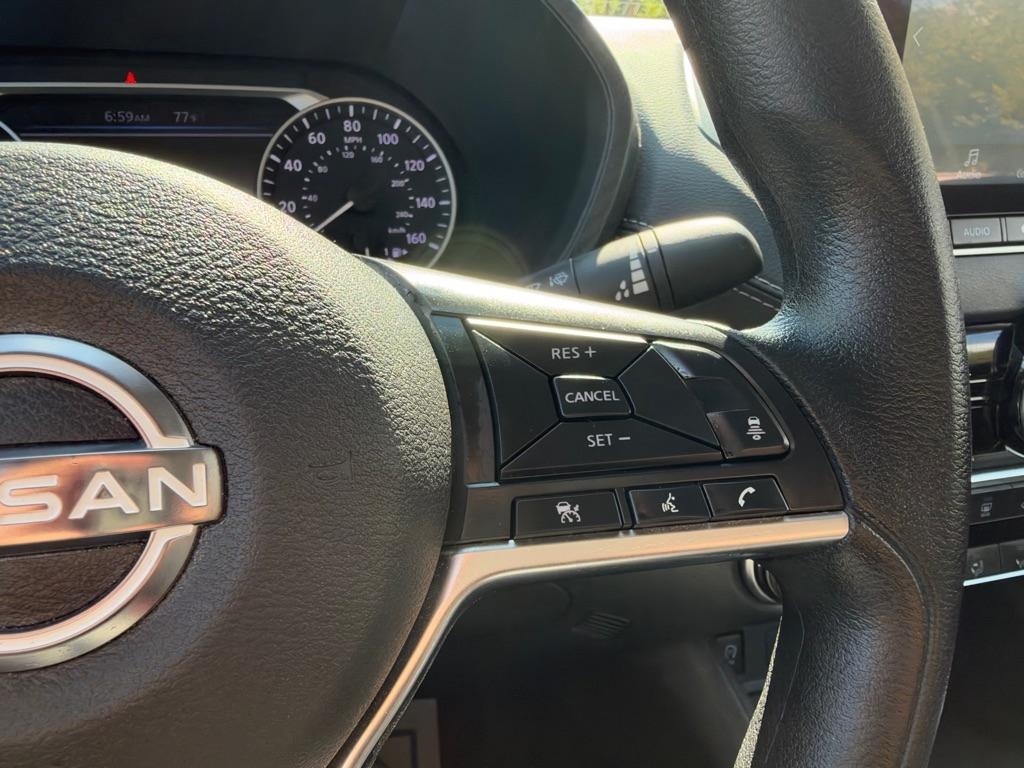 Nissan Sentra SV 2025