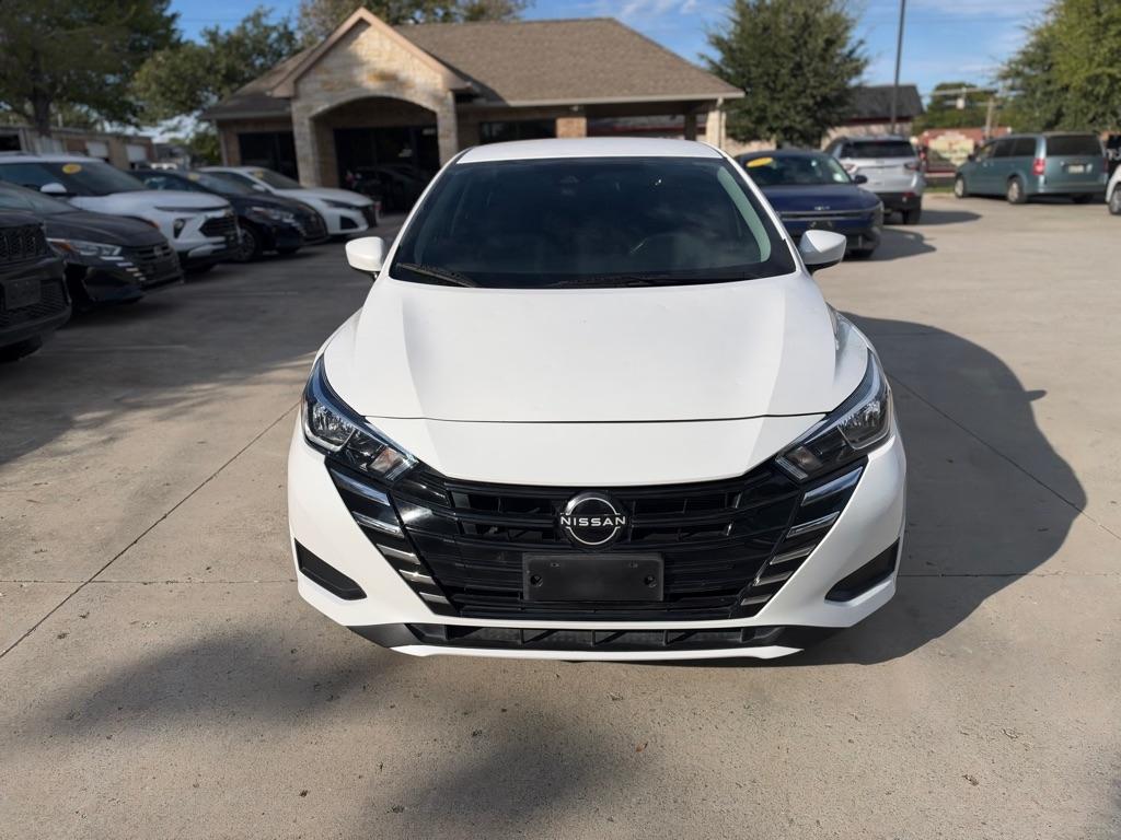 Nissan Versa SV 2023