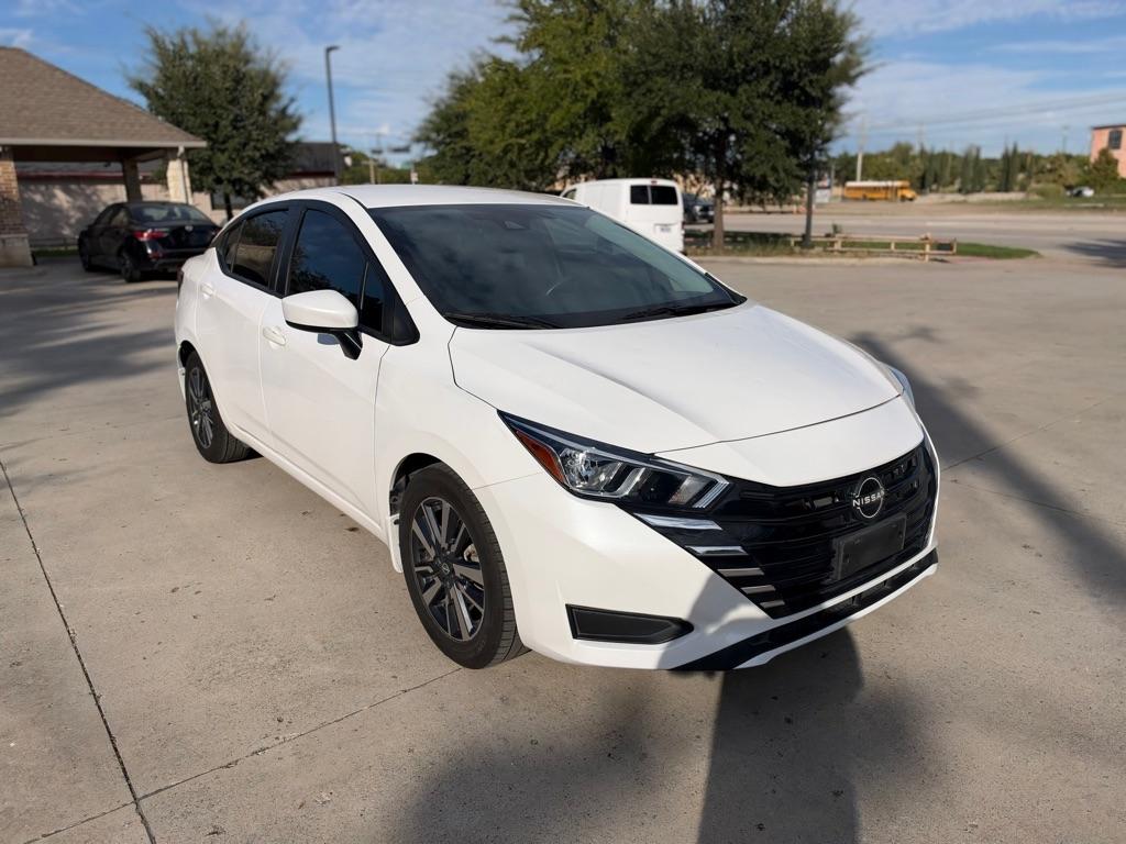 Nissan Versa SV 2023