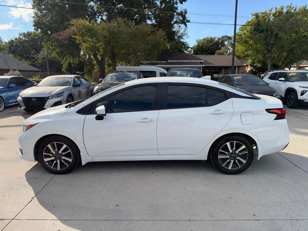 Nissan Versa SV 2023