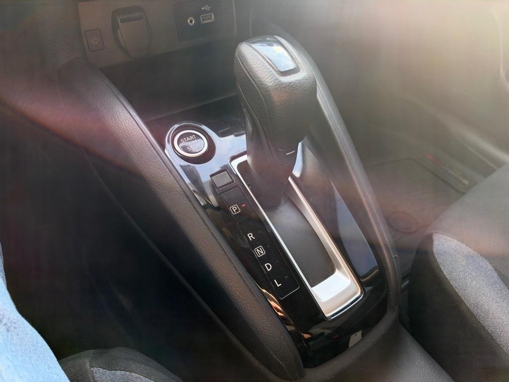 Nissan Versa SV 2023
