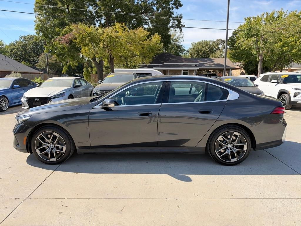 BMW 5-Series 530i xDrive 2027