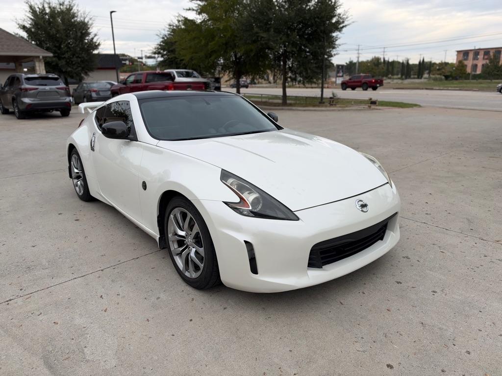 Nissan Z 370ZPRO-4X Crew Cab 4WD Diesel Coupe 2018