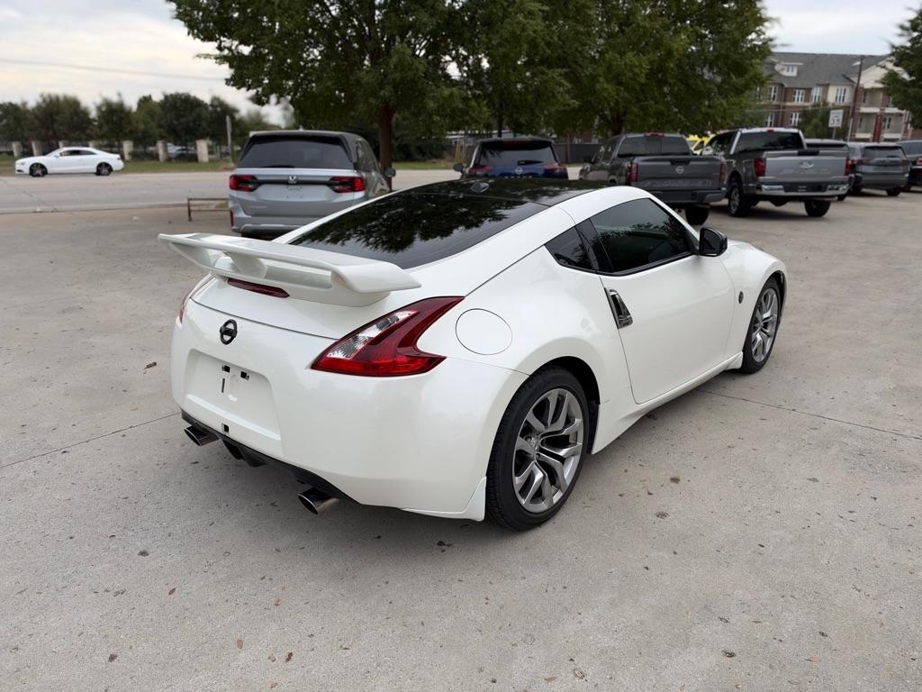 Nissan Z 370ZPRO-4X Crew Cab 4WD Diesel Coupe 2018