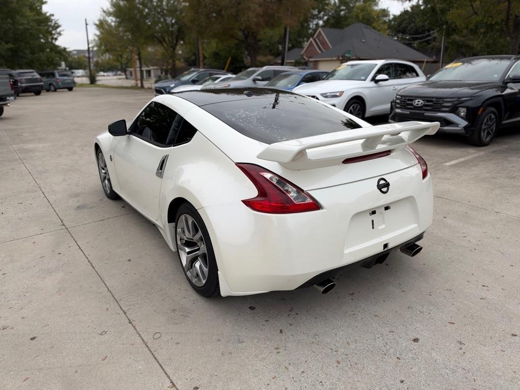 Nissan Z 370ZPRO-4X Crew Cab 4WD Diesel Coupe 2018