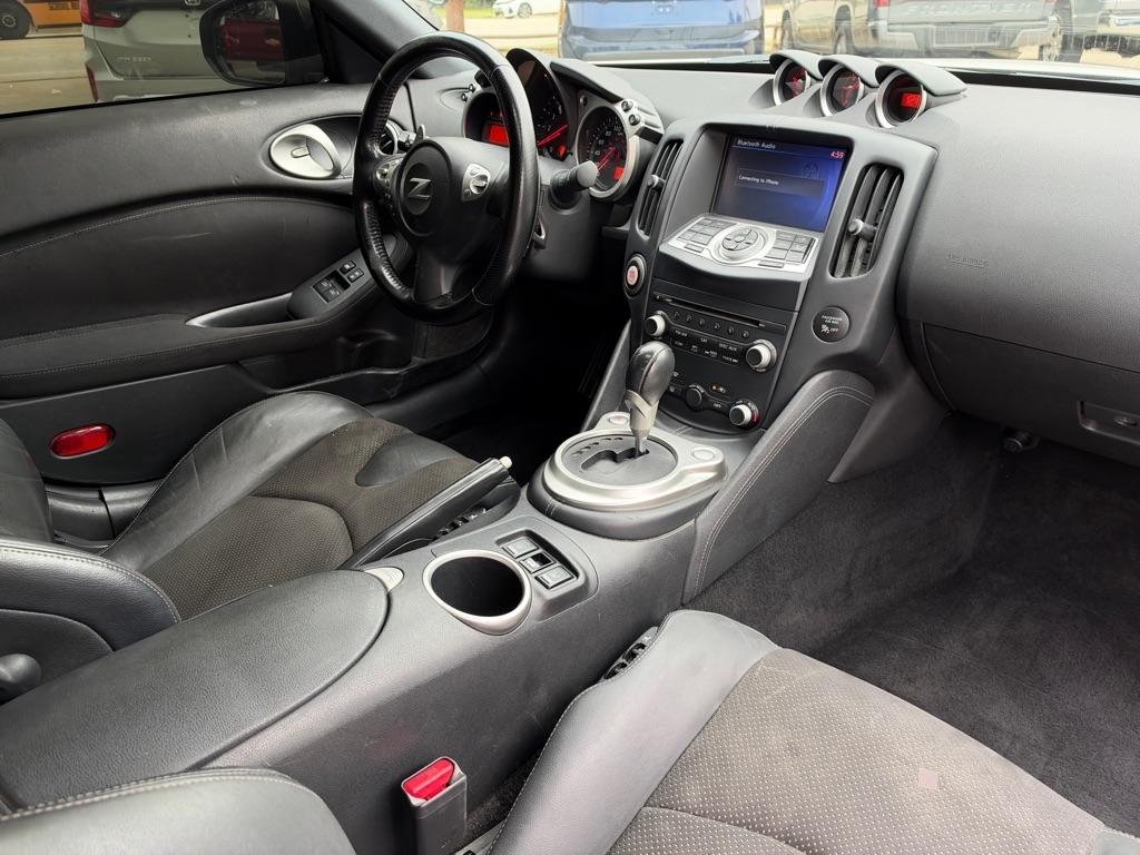 Nissan Z 370ZPRO-4X Crew Cab 4WD Diesel Coupe 2018