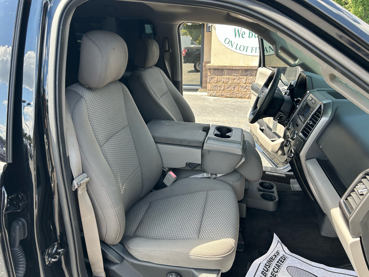 Ford F-150 XLT SuperCrew 5.5-ft. Bed 4WD 2018 Ford F-150 XLT SuperCrew 5.5-ft. Bed 4WD 2018