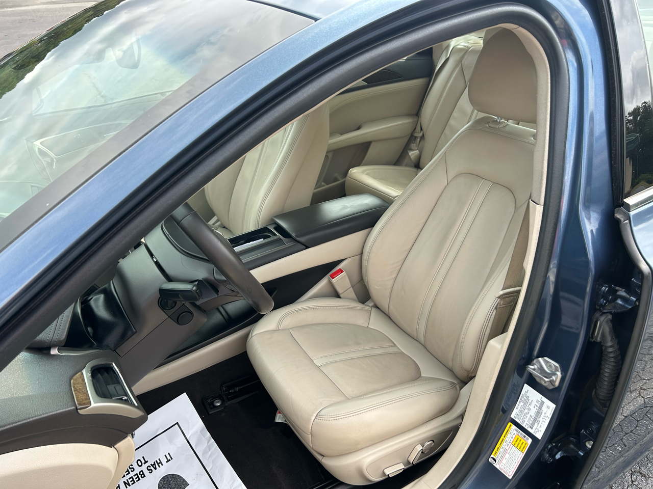 2019 Lincoln MKZ Reserve photo 3