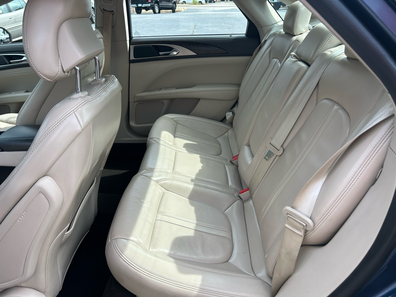 2019 Lincoln MKZ Reserve photo 4