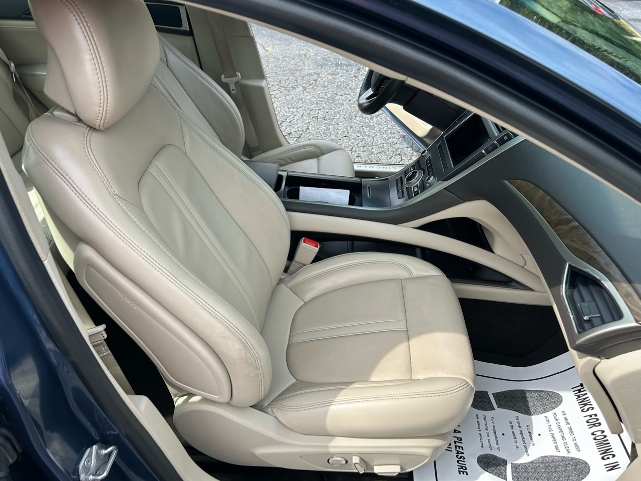 2019 Lincoln MKZ Reserve photo 6