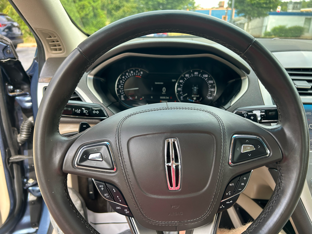2019 Lincoln MKZ Reserve photo 7