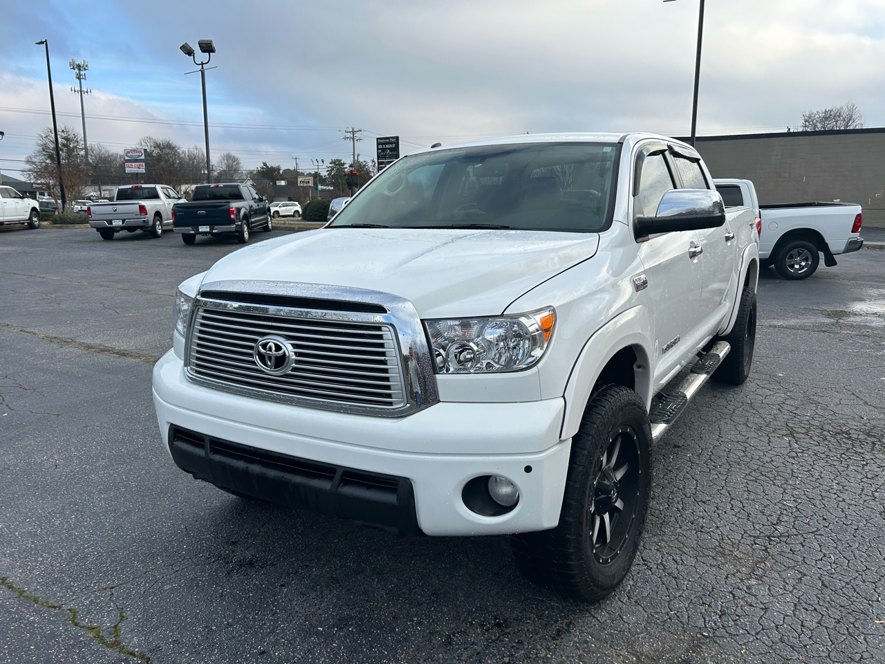 Toyota Tundra Limited 5.7L FFV CrewMax 4WD 2012