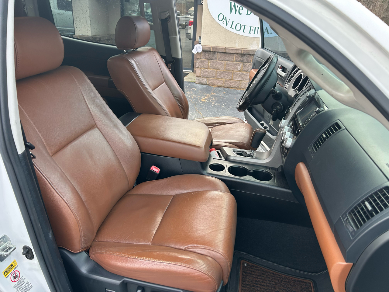 Toyota Tundra Limited 5.7L FFV CrewMax 4WD 2012