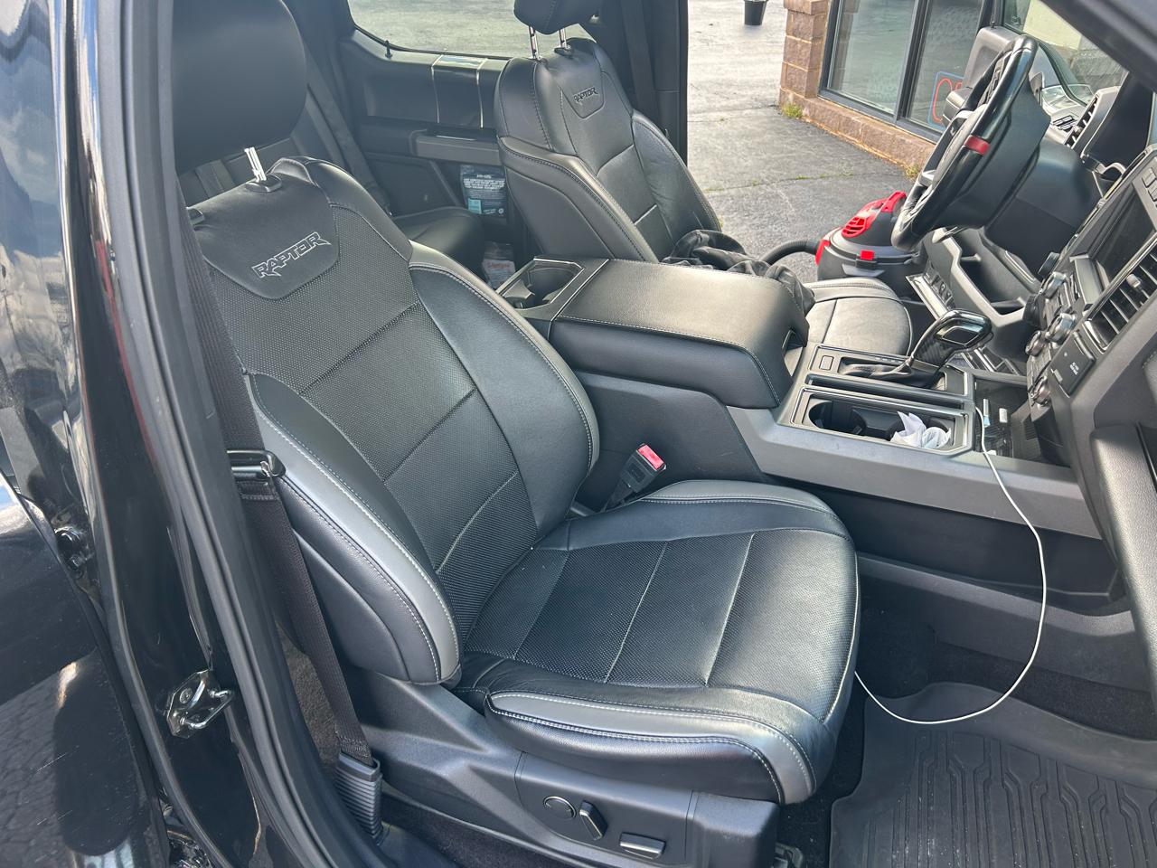 Ford F-150 Raptor SuperCrew 4WD 2018