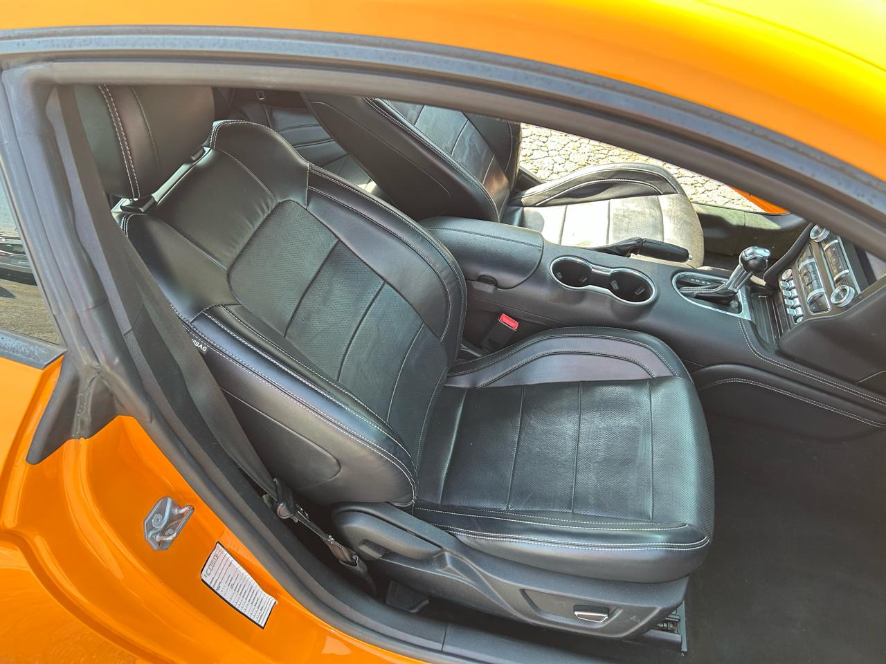 Ford Mustang EcoBoost Coupe 2019