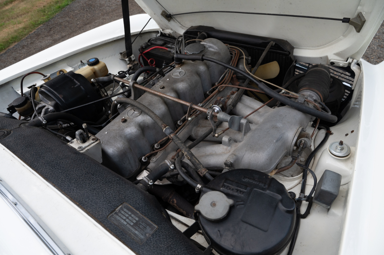 Mercedes-Benz 230SL  1965