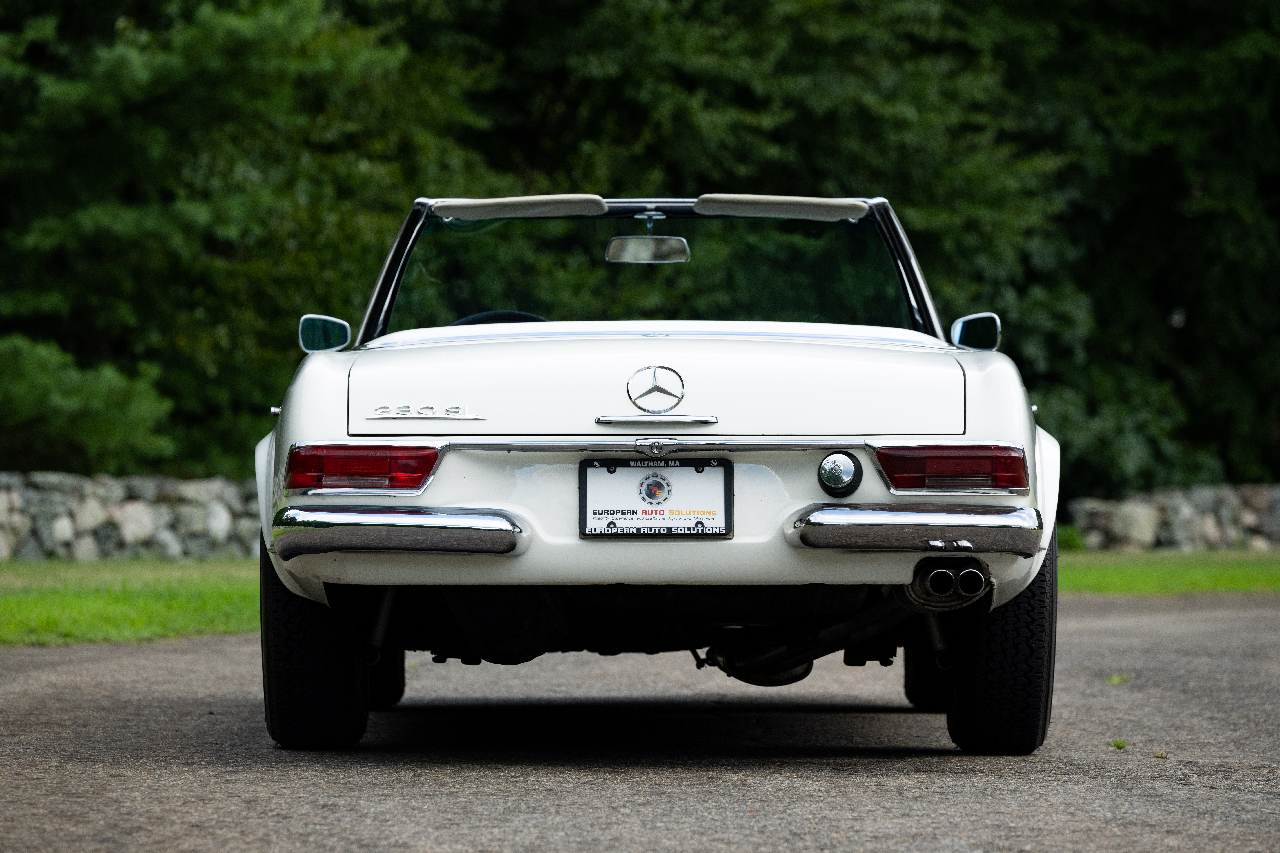 Mercedes-Benz 230SL  1965