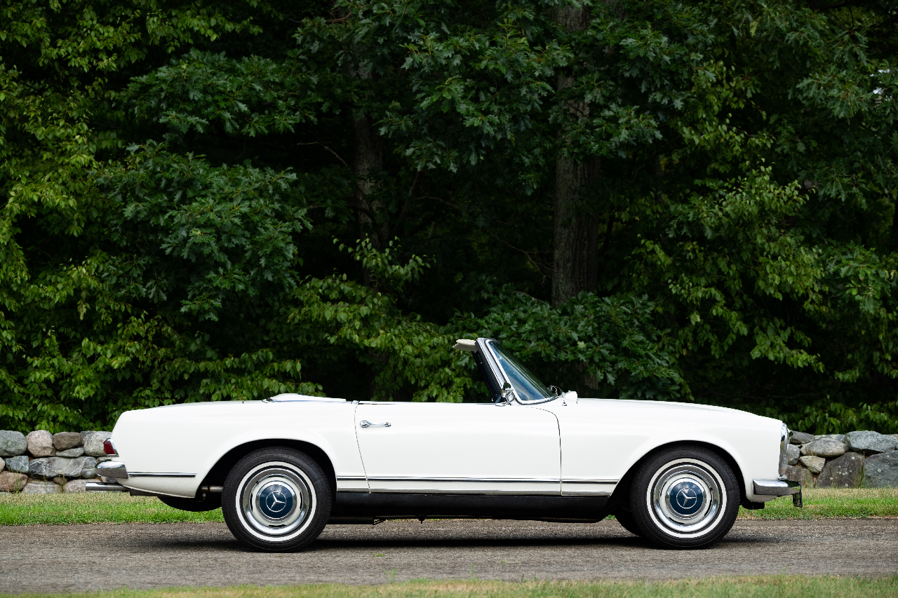 Mercedes-Benz 230SL  1965