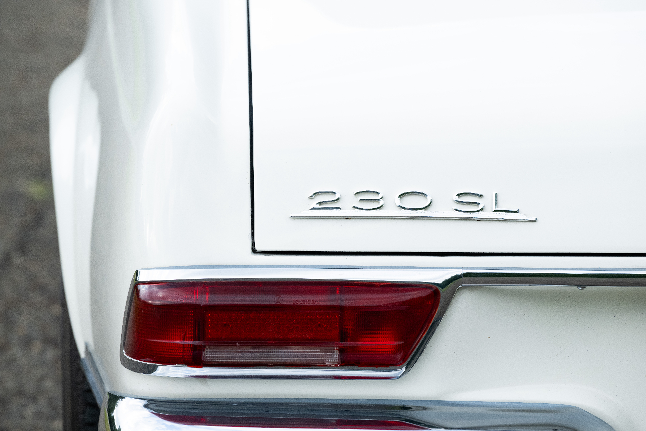 Mercedes-Benz 230SL  1965